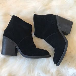 Steve Madden black booties- normal wear